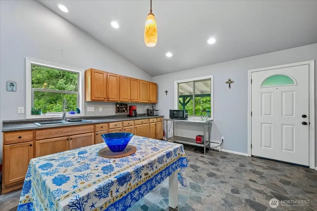 11508 Claussen Road Anderson Island WA 98303