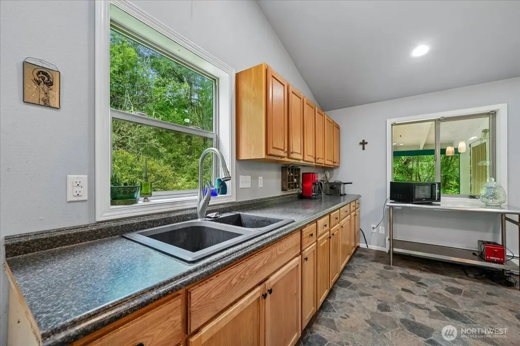 11508 Claussen Road Anderson Island WA 98303
