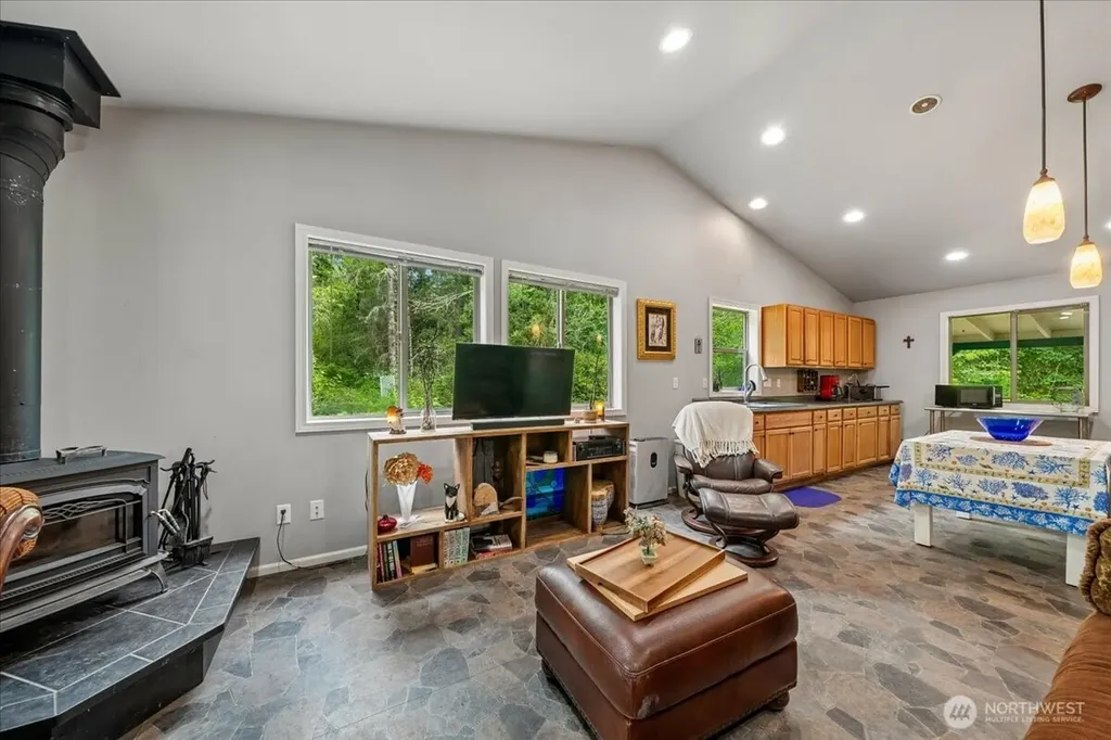 11508 Claussen Road Anderson Island WA 98303