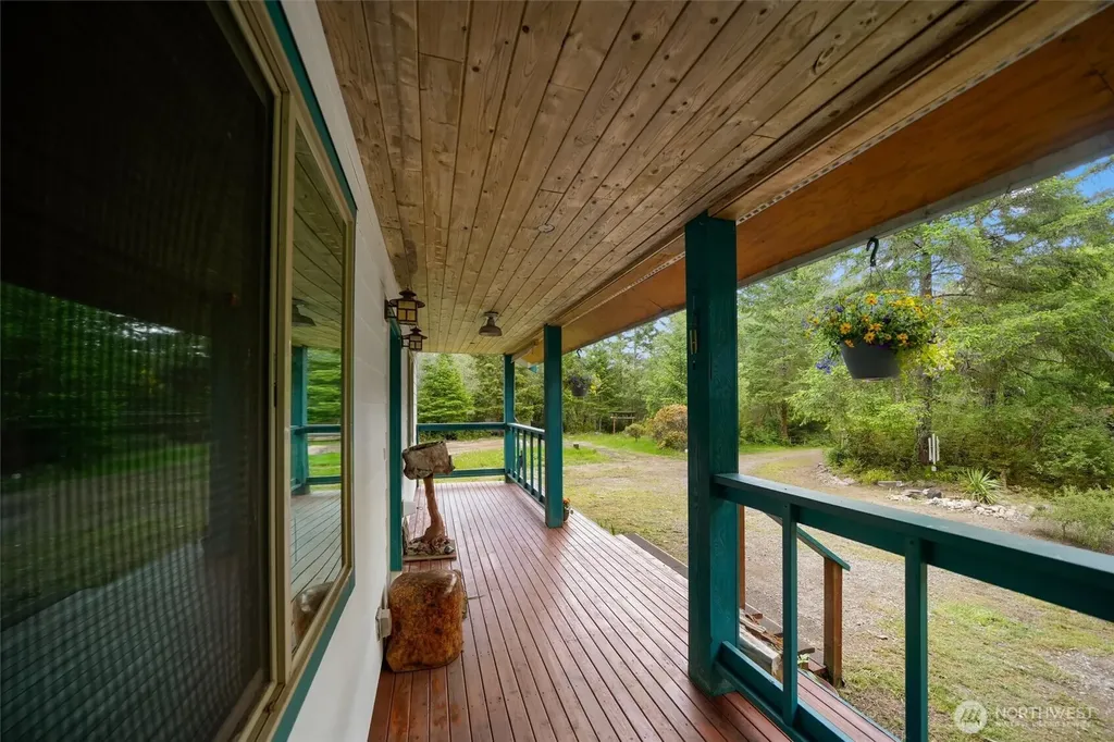 11508 Claussen Road Anderson Island WA 98303