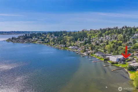 9049 NE Juanita Drive Kirkland WA 98034