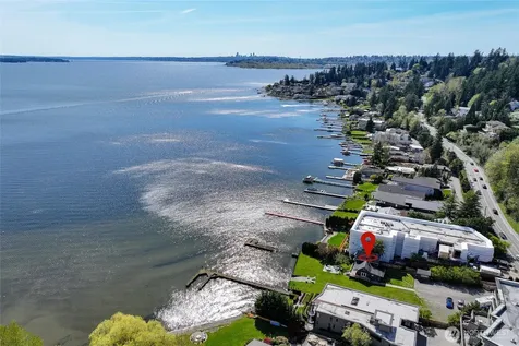 9049 NE Juanita Drive Kirkland WA 98034