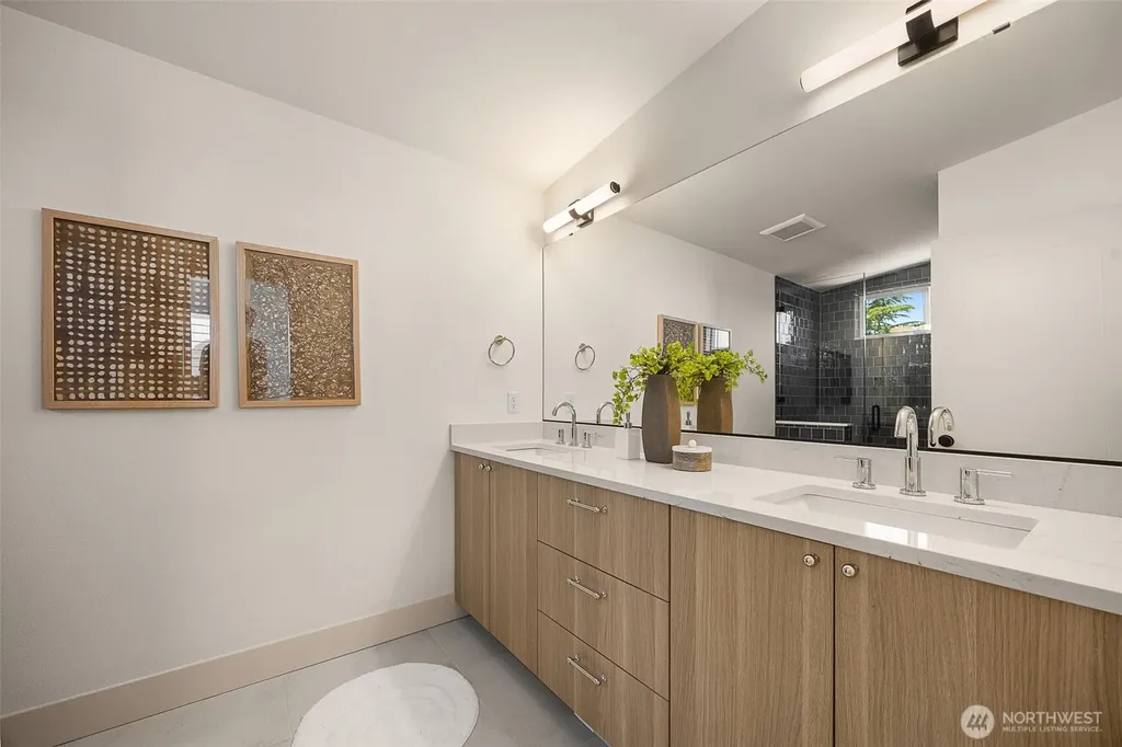 4108 30th Avenue S Seattle WA 98108