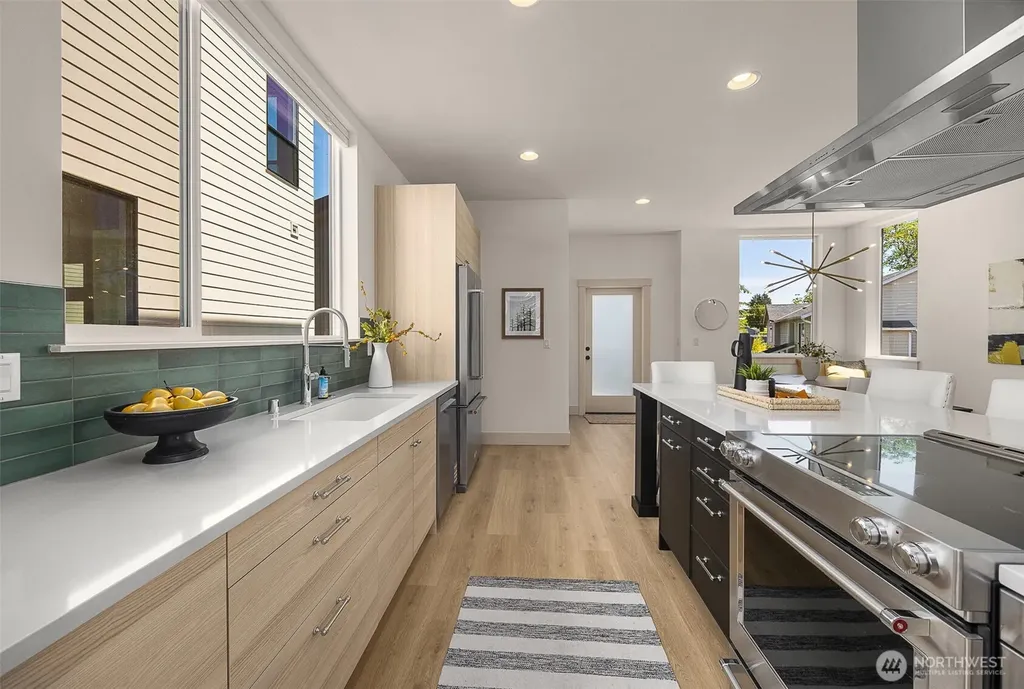 4108 30th Avenue S Seattle WA 98108