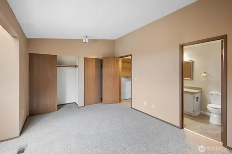 323 SW 112th Street Seattle WA 98146