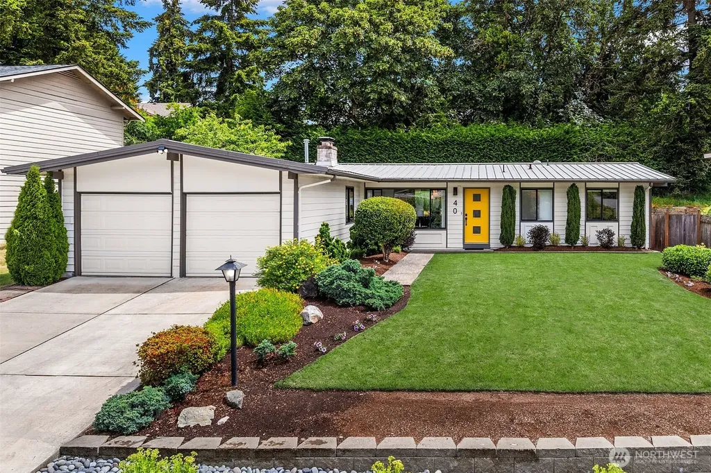 40 151st Place NE Bellevue WA 98007