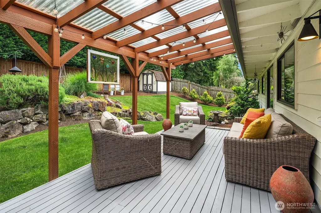 40 151st Place NE Bellevue WA 98007