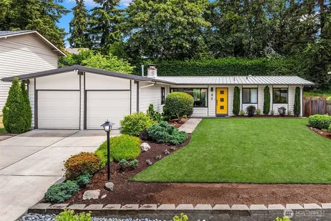 40 151st Place NE Bellevue WA 98007