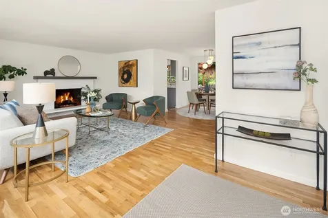 40 151st Place NE Bellevue WA 98007