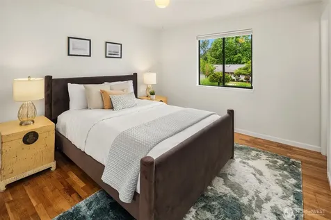 40 151st Place NE Bellevue WA 98007