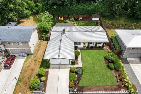 40 151st Place NE Bellevue WA 98007