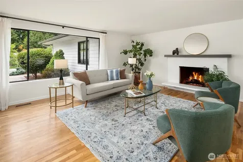 40 151st Place NE Bellevue WA 98007