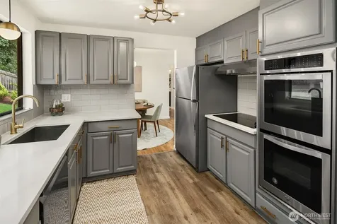 40 151st Place NE Bellevue WA 98007