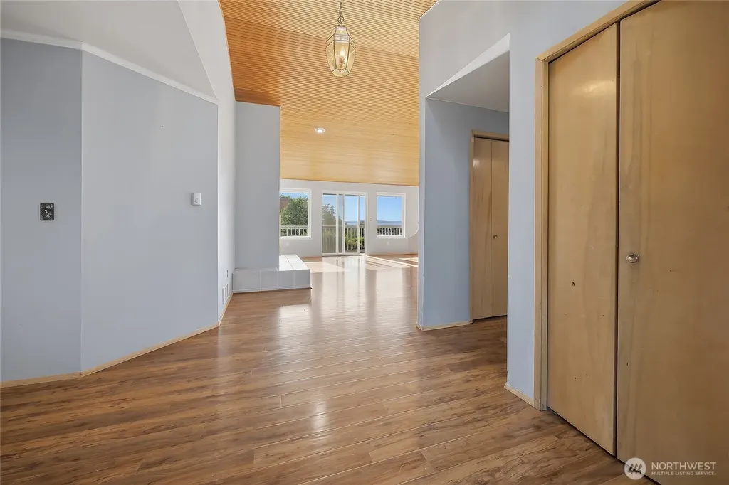 752 Sandstone Lane Camano Island WA 98282
