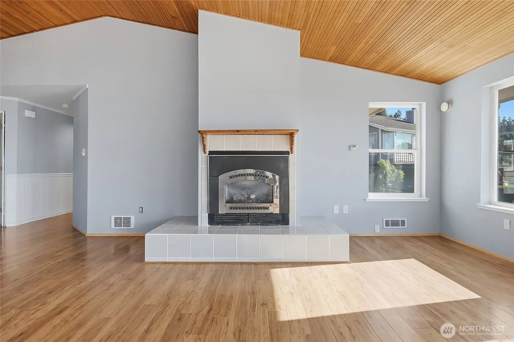 752 Sandstone Lane Camano Island WA 98282