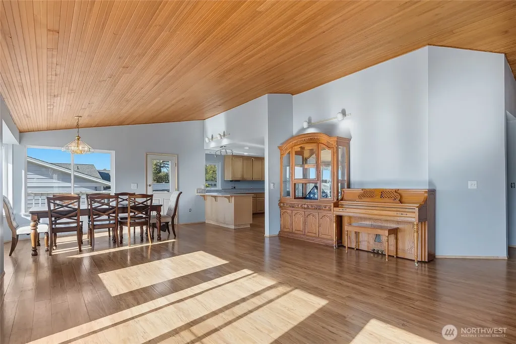752 Sandstone Lane Camano Island WA 98282