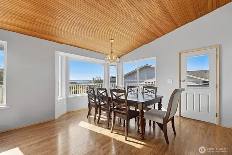 752 Sandstone Lane Camano Island WA 98282