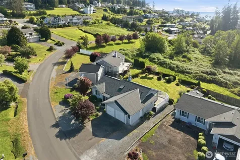 752 Sandstone Lane Camano Island WA 98282
