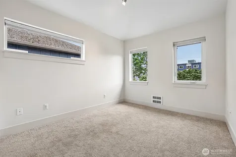 8128 Wolcott Avenue S Seattle WA 98118