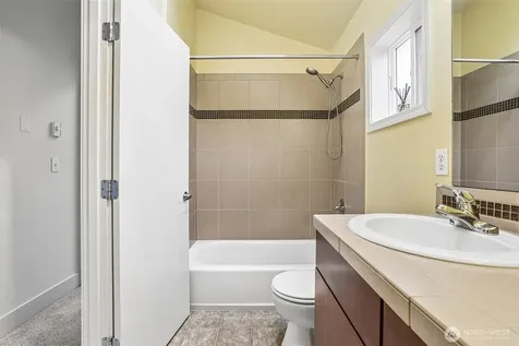 8128 Wolcott Avenue S Seattle WA 98118