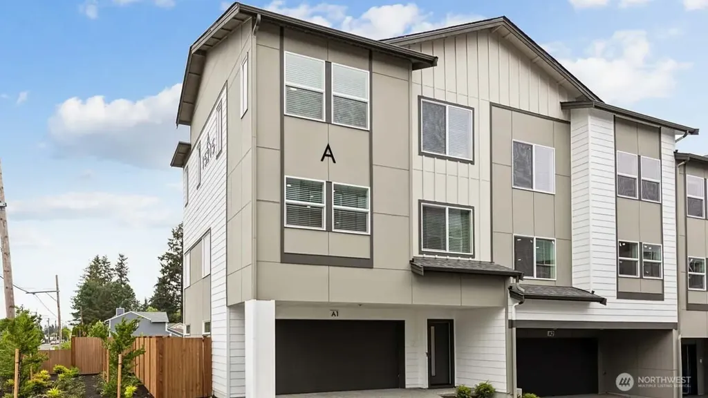 15201 35th Ave W Lynnwood WA 98087