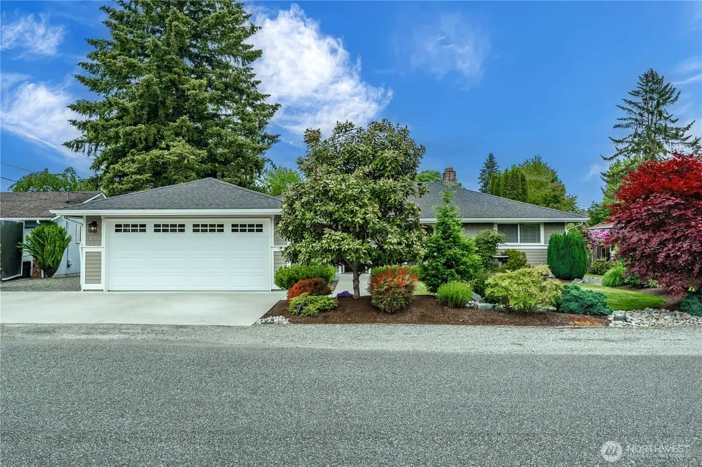 123 Mcelroy Place Puyallup WA 98371