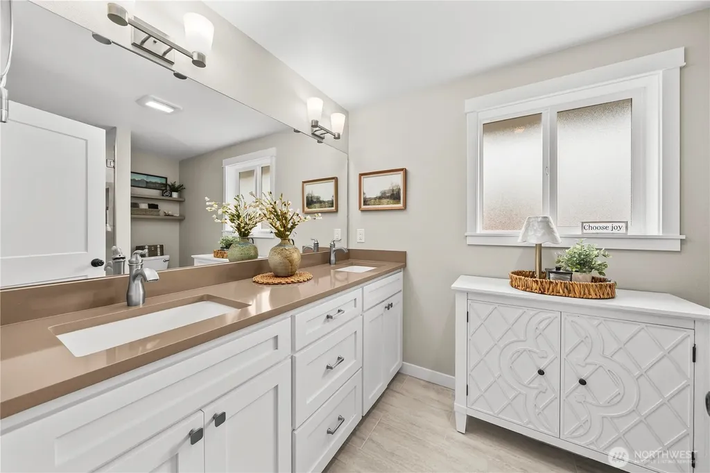 123 Mcelroy Place Puyallup WA 98371