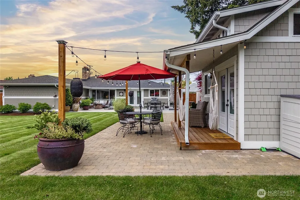 123 Mcelroy Place Puyallup WA 98371