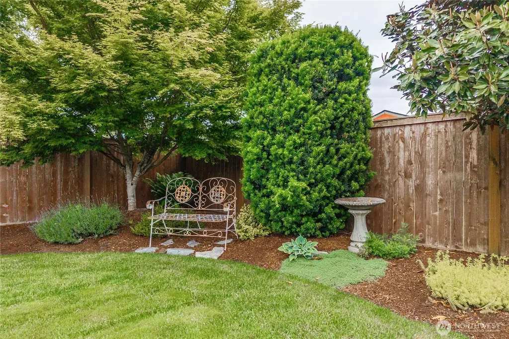 123 Mcelroy Place Puyallup WA 98371
