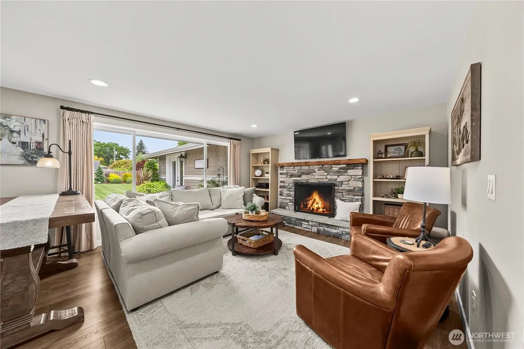123 Mcelroy Place Puyallup WA 98371