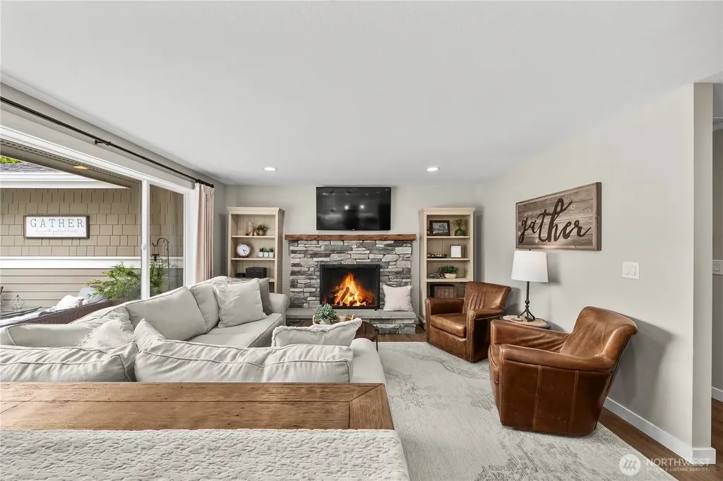 123 Mcelroy Place Puyallup WA 98371