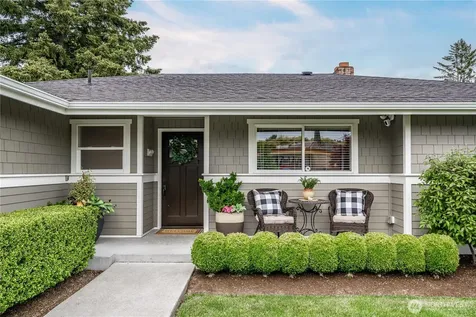 123 Mcelroy Place Puyallup WA 98371