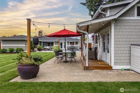 123 Mcelroy Place Puyallup WA 98371