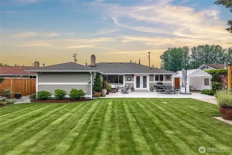 123 Mcelroy Place Puyallup WA 98371