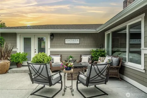 123 Mcelroy Place Puyallup WA 98371