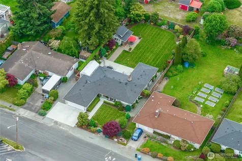 123 Mcelroy Place Puyallup WA 98371