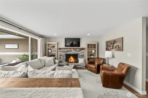 123 Mcelroy Place Puyallup WA 98371