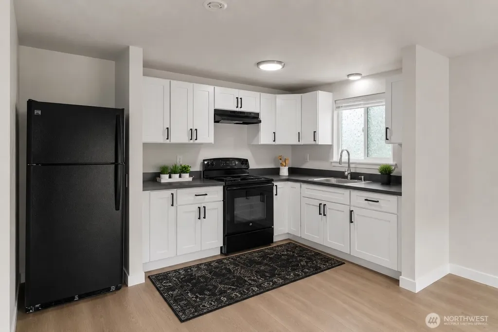 2006 Sumner Avenue Hoquiam WA 98550