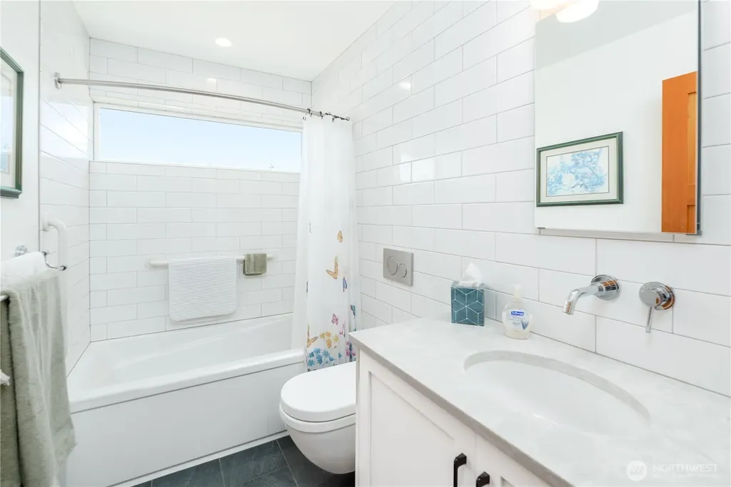 217 Maritime Drive Port Angeles WA 98362