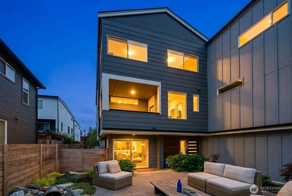 114 NE 180th Street Shoreline WA 98155