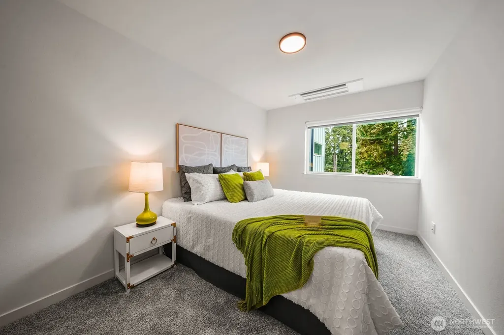 114 NE 180th Street Shoreline WA 98155