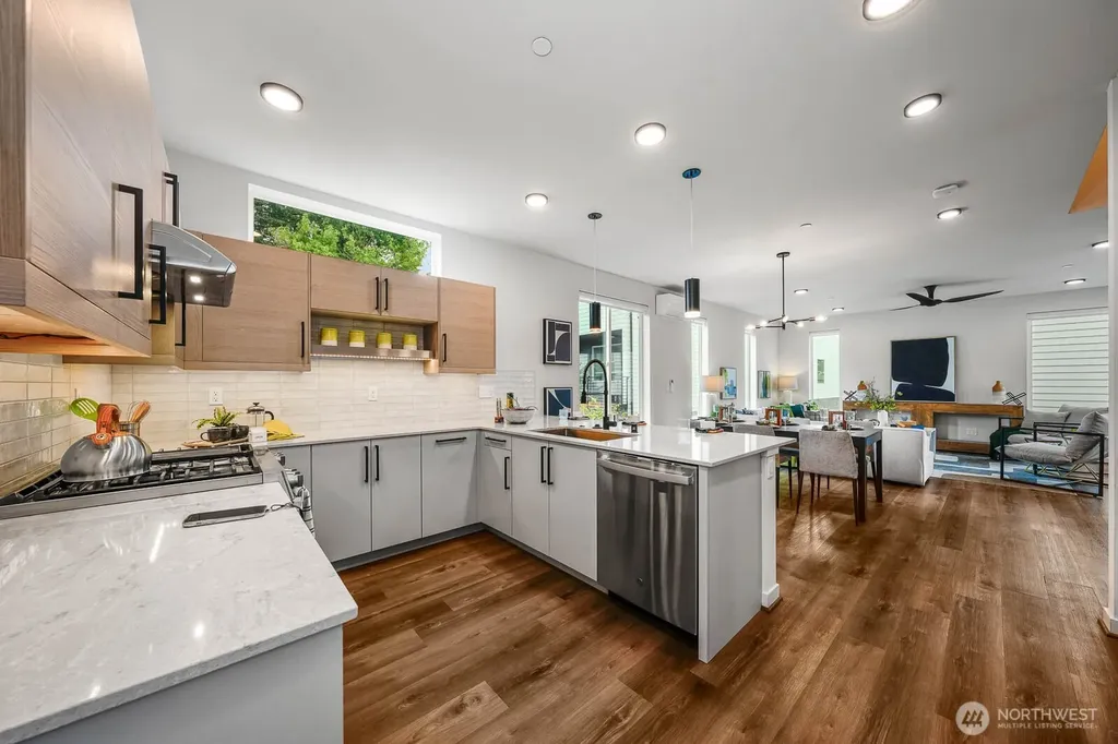 114 NE 180th Street Shoreline WA 98155