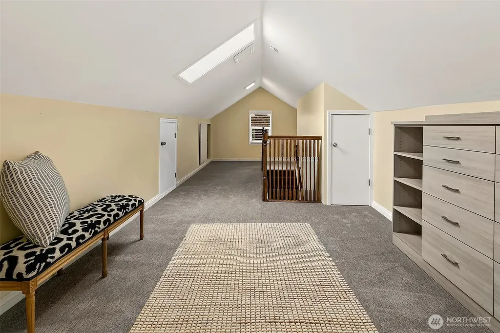 954 19th Avenue E Seattle WA 98112