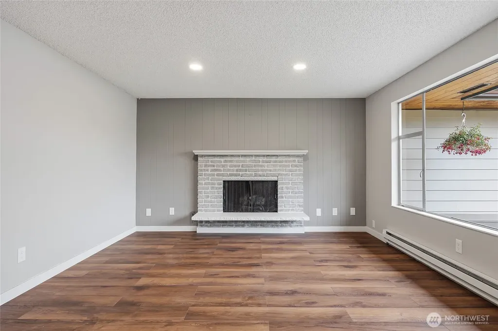5302 93rd Place NE Marysville WA 98270