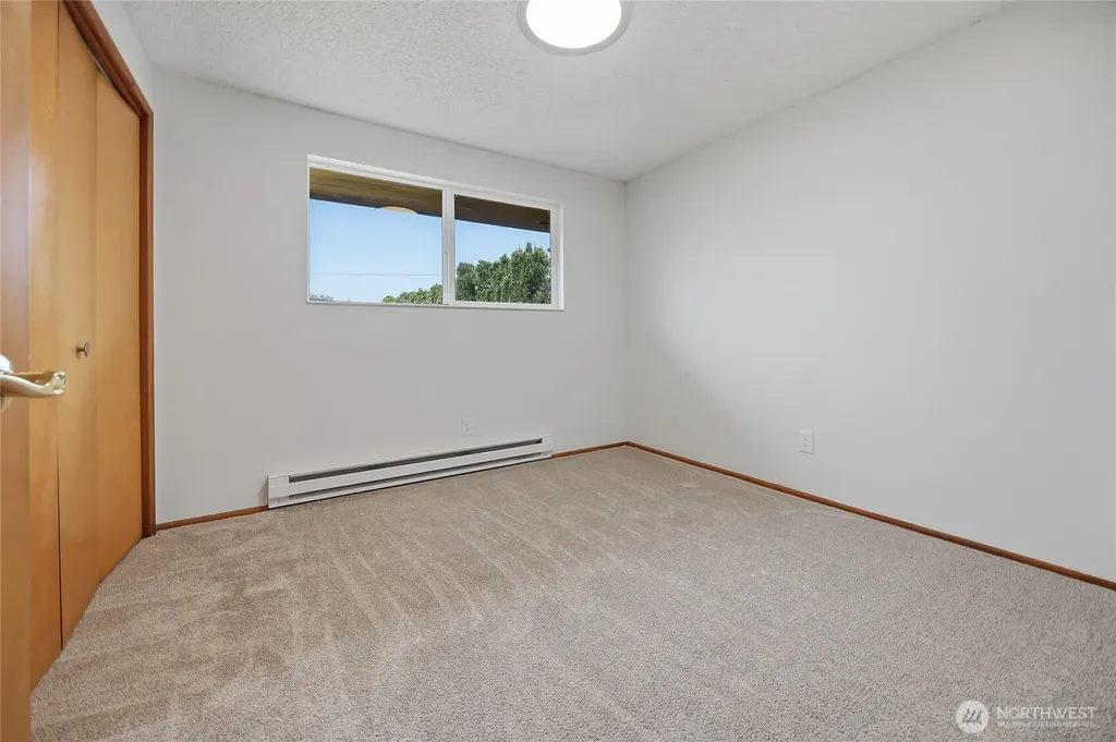 5302 93rd Place NE Marysville WA 98270