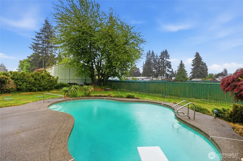 5302 93rd Place NE Marysville WA 98270