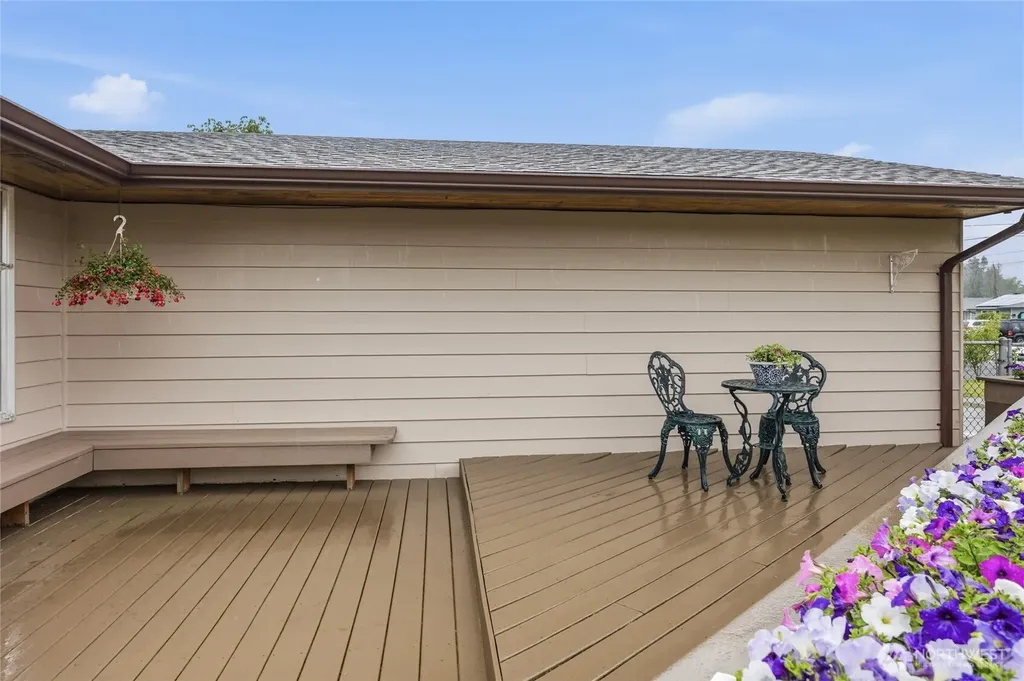 5302 93rd Place NE Marysville WA 98270