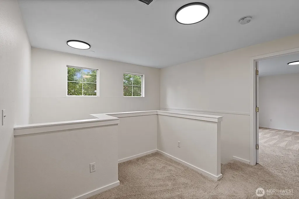 807 29th Avenue SE Puyallup WA 98374