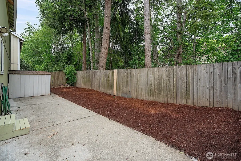 807 29th Avenue SE Puyallup WA 98374