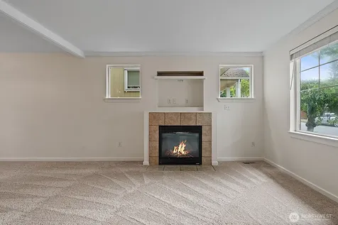 807 29th Avenue SE Puyallup WA 98374